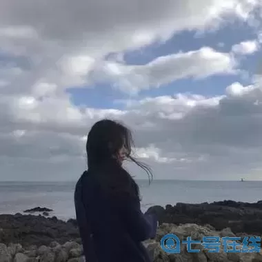 巨大蘑菇头顶上了**