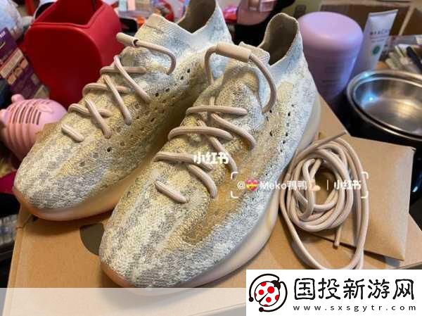 yeezy380蜜桃粉和白色让直播界变天