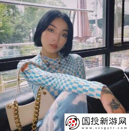 JAZZHIPHOP女RAPPER流量暴增变红