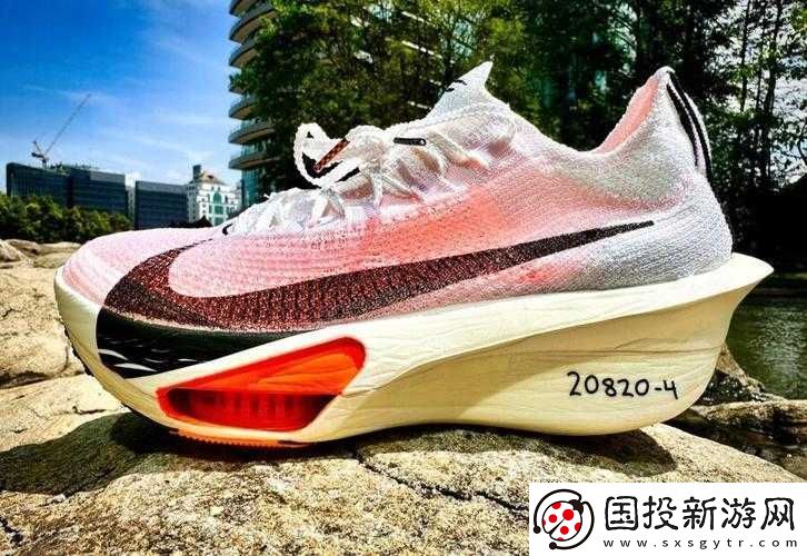 NIKEZOOMFLY3
