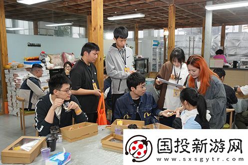 永恒之塔携手玩家登陆“上海猫岛”参与公益项目关爱社区流浪猫