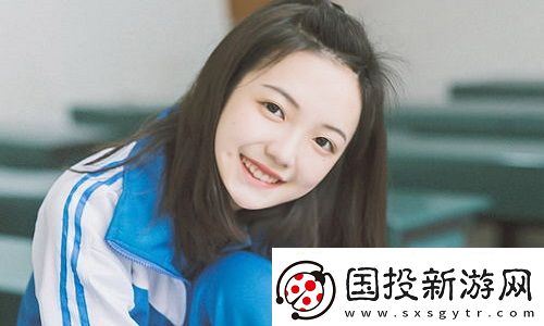 一边下奶一吃敷视频60分钟