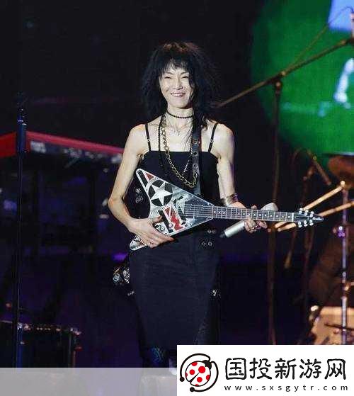 草莓音乐节风大停演引热议