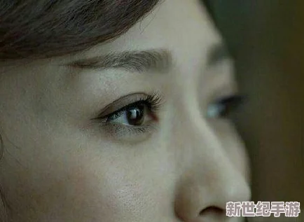 申鹤流口水翻白眼咬铁球