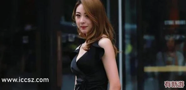 白丝校花4扒开**甜美app