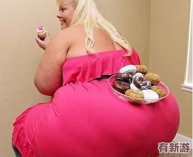 女的撕开内衣