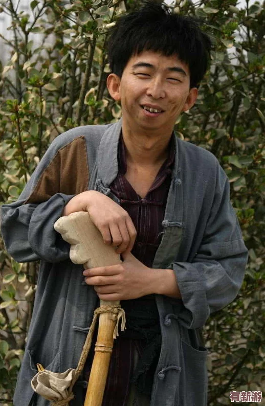 **扶着黑人丑粗大坐下电影