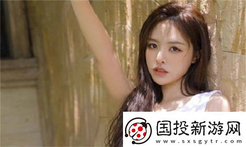 几个装修工人把我压在茶几