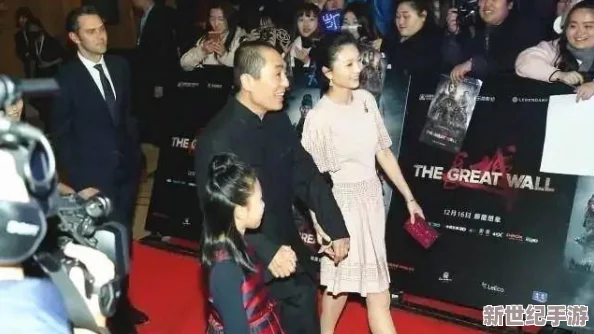 艳熟中出友田真希！传闻她与知名导演私交甚密