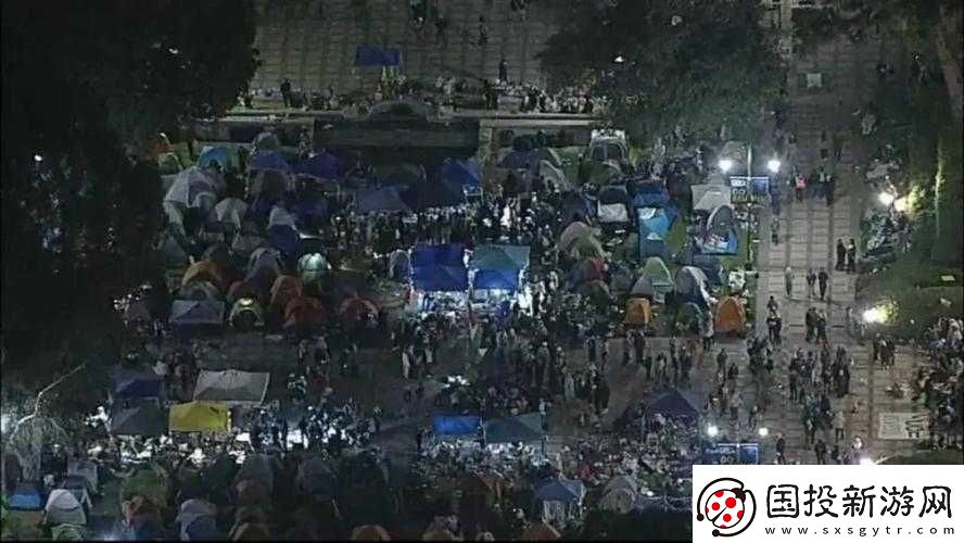 超级混乱校园盛会