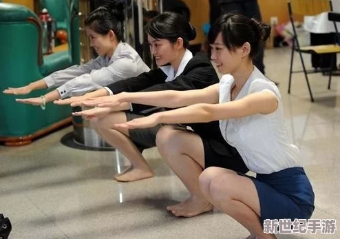 空姐玛丽莲打扫楼梯叫什么名字
