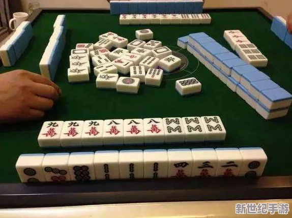 打扑克又痛又叫