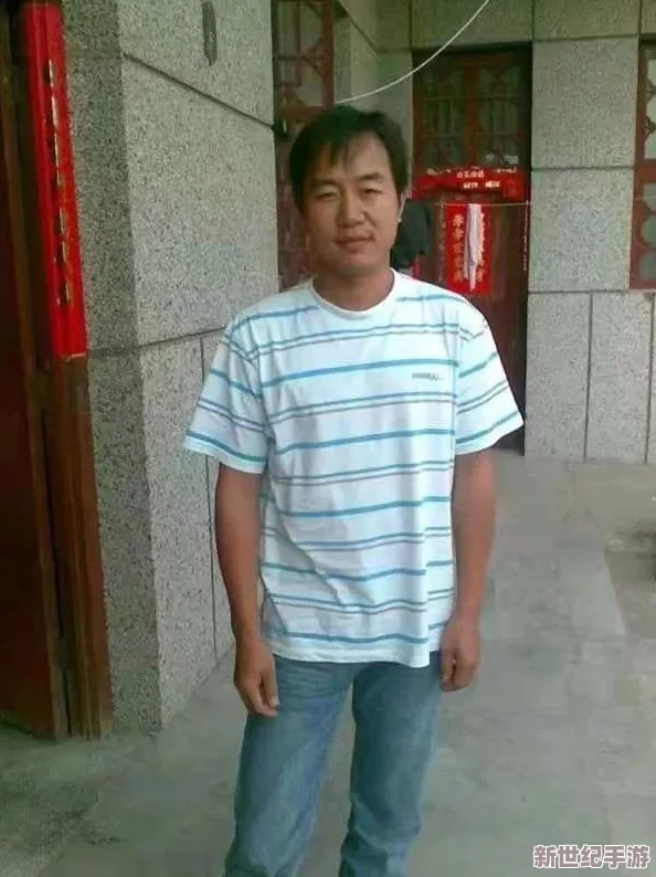 弟弟半夜起来喂姐姐钢筋