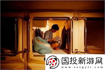 胶囊旅馆里热量樱花狂舞网友