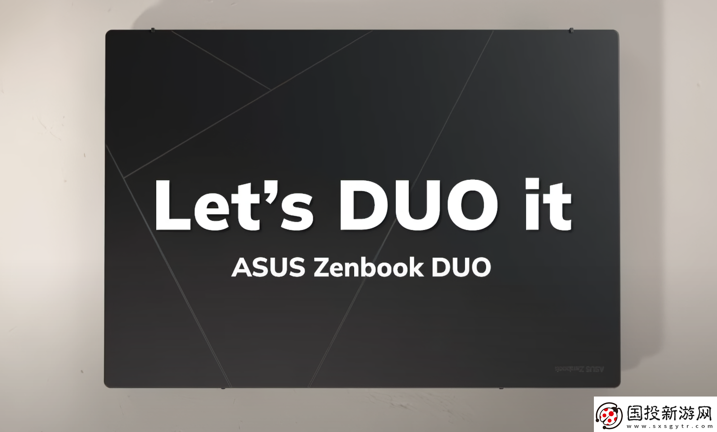 华硕ZenbookDuo双屏笔记本海外上新