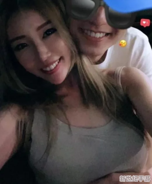 震惊!一边脱一边摸一边揉视频免费