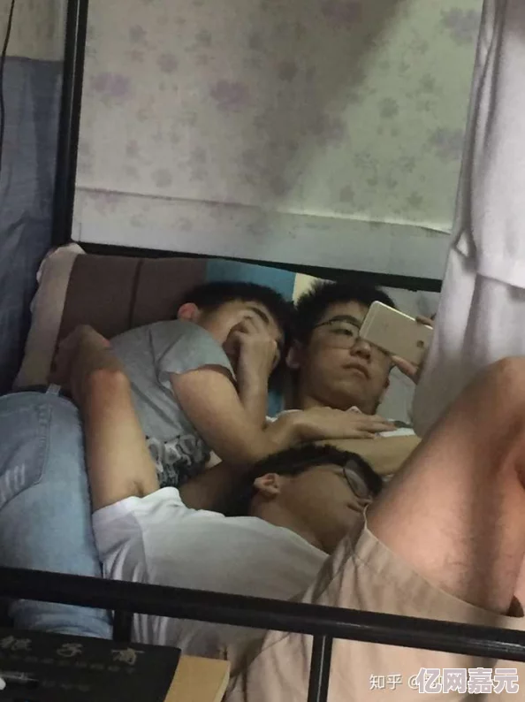 震惊！浪荡受宿舍猛c太深了男男