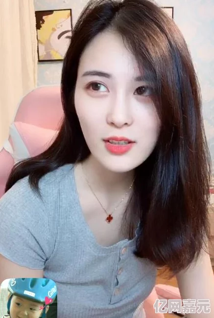 美女免费视频网站惊现超高人气主播