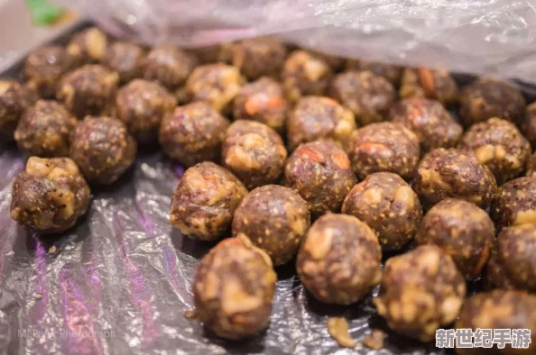 震惊！妹子被揉胸上头视频引发热议