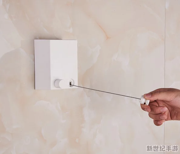 手脚绑起来拿刷子刷尿道孔