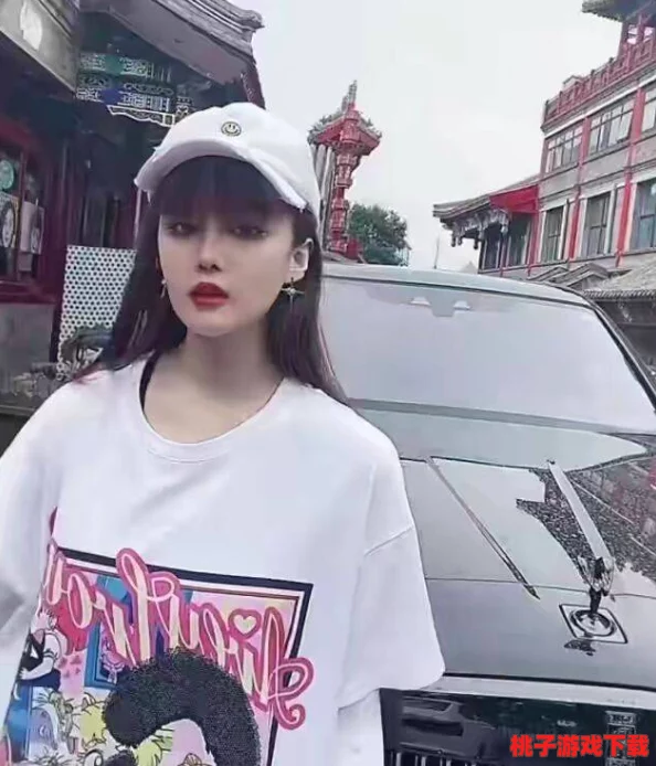坛蜜裸乳图引发热议