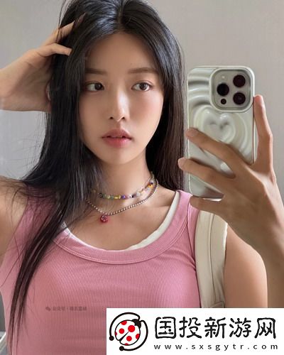 父亲有力挺送女儿的花园