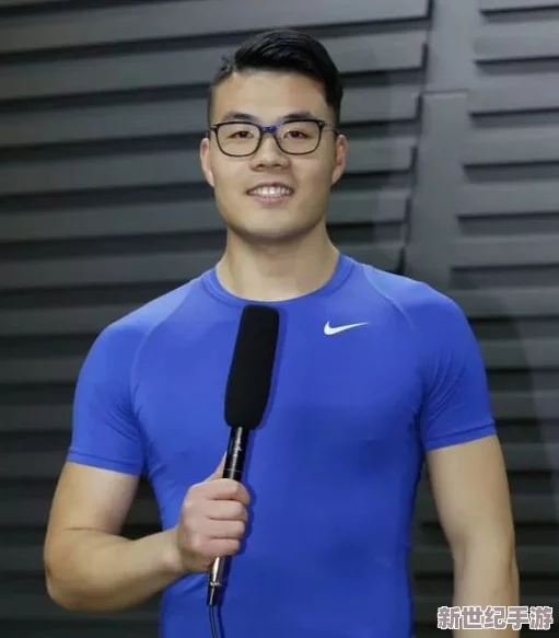 雄y体育教练高h肌肉猛男