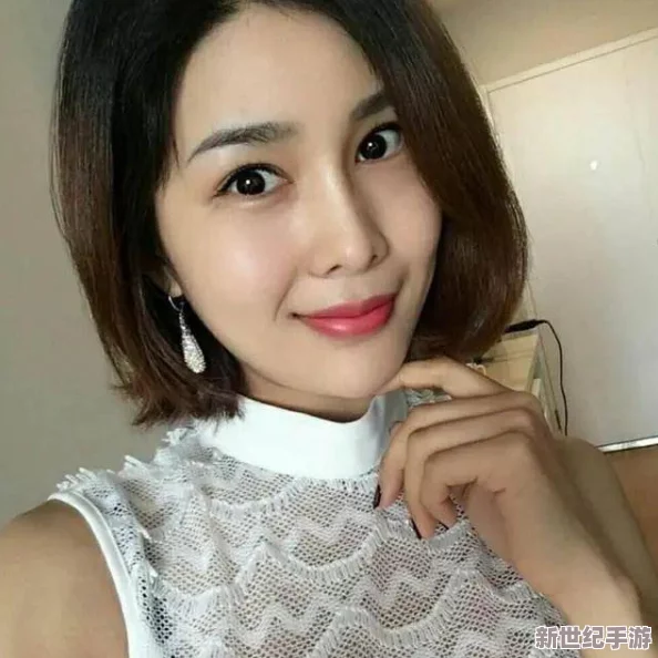 国模闫盼盼大尺度极品人体