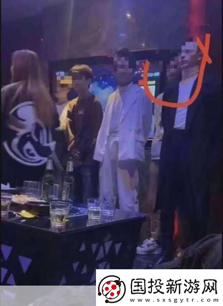 杭州富婆KTV夜嗨男模