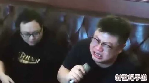 我和香蕉在ktv被八男玩