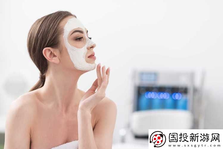 内容丰富一边摸一边敷面膜