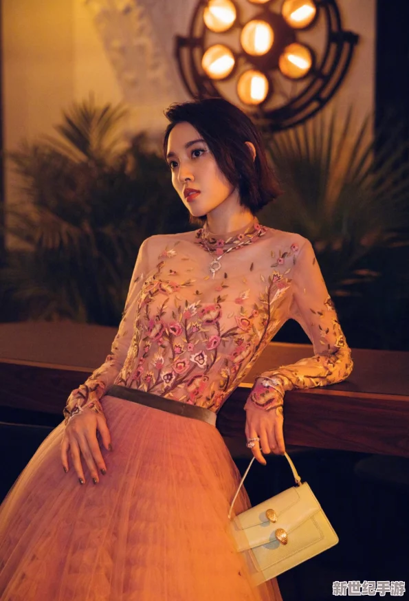 美女100%露胸无遮挡