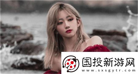 丰满的女邻居三级