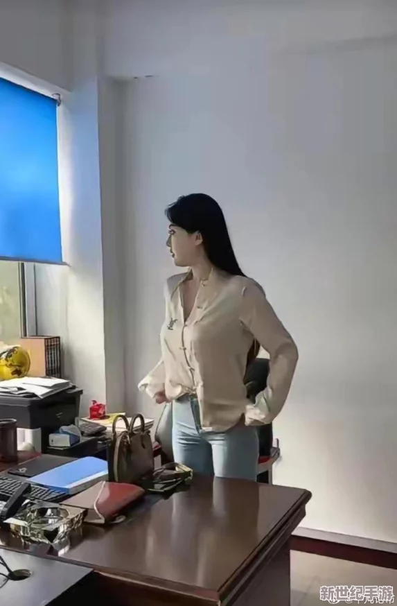 办公室里狂cao秘书嗯啊