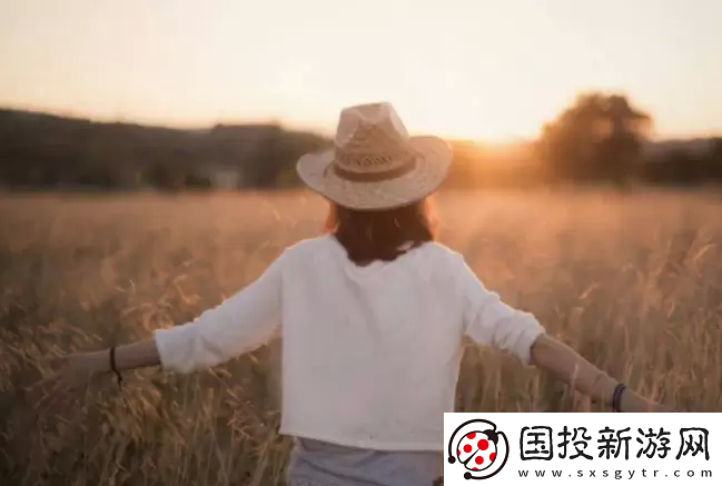 不要慌不要慌太阳下山有月光是什么梗