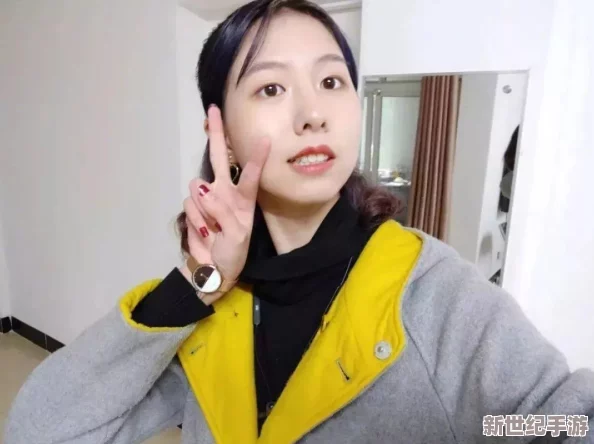 我14被一群女同学把我玩硬了