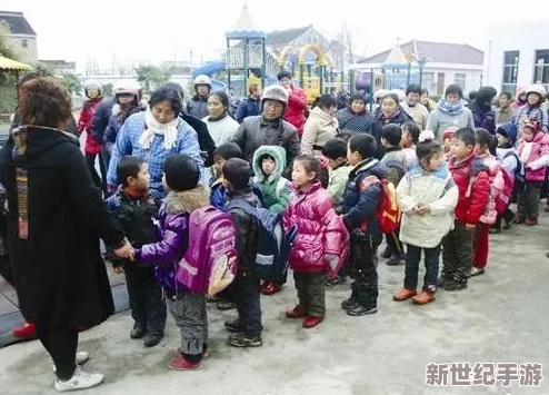 强行开了她的菊打她屁股网友纷纷表示这种行为不可接受