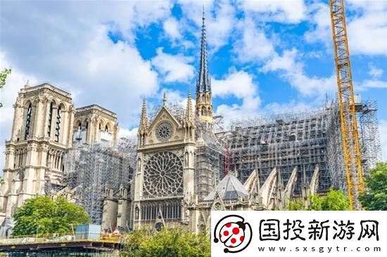 巴黎**院已经重新开放！我们借此机会和育碧聊了聊