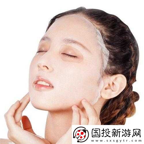 面膜胸口面膜下面长的惊人秘密