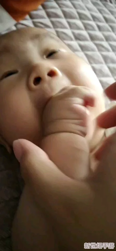宝贝别吸了都硬