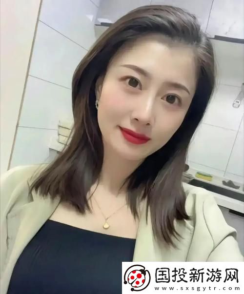 探索“丰满的继牳2理伦片”的深层寓意与文化反思