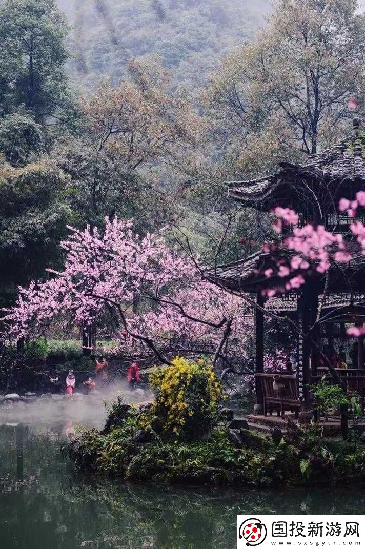 桃花深处水潺潺