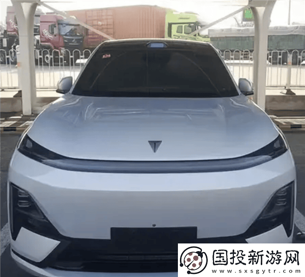 深蓝S09实车亮相