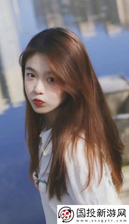 父亲有力挺送女儿的花园撑腰