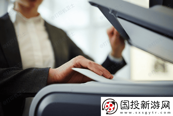 打印机内部卡纸怎么办