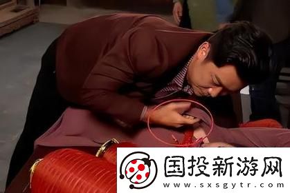 揭密“一边亲一边摸下奶韩剧”的背后魅力