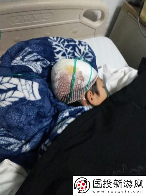在车上被儿子一次次日