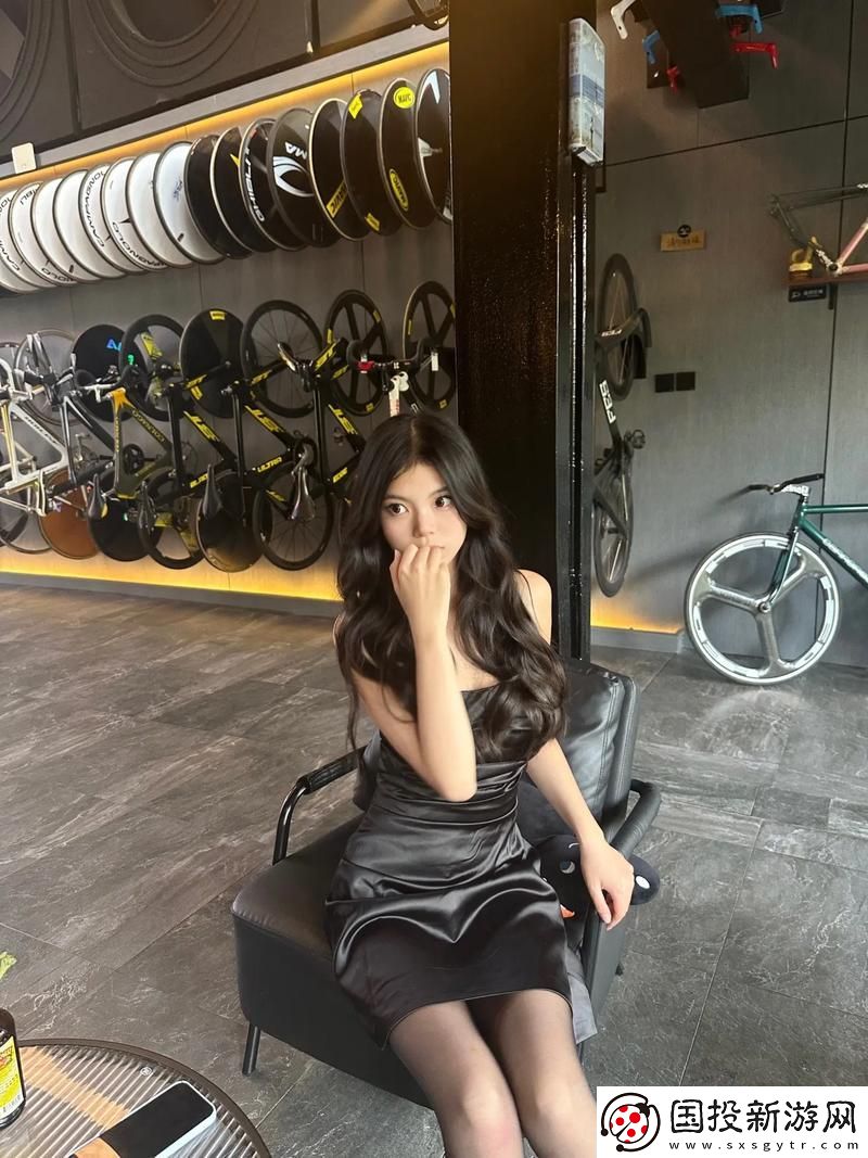 19岁女RAPPER潮水欢迎你