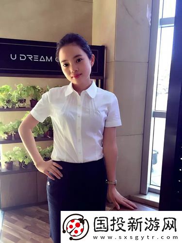女保险公司推销员4