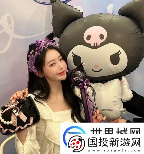 一边下奶一吃敷面膜视频60分钟爆红
